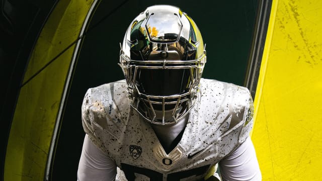 Oregon vs. ASU Uniforms 1